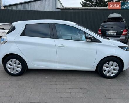 Белый Рено Зое, объемом двигателя 0 л и пробегом 26 тыс. км за 7000 $, фото 5 на Automoto.ua