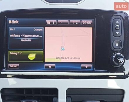 Белый Рено Зое, объемом двигателя 0 л и пробегом 89 тыс. км за 6700 $, фото 25 на Automoto.ua