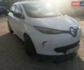 Белый Рено Зое, объемом двигателя 0 л и пробегом 94 тыс. км за 8250 $, фото 8 на Automoto.ua