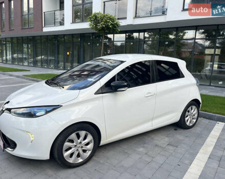 Белый Рено Зое, объемом двигателя 0 л и пробегом 176 тыс. км за 6300 $, фото 6 на Automoto.ua