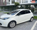 Белый Рено Зое, объемом двигателя 0 л и пробегом 176 тыс. км за 6300 $, фото 6 на Automoto.ua