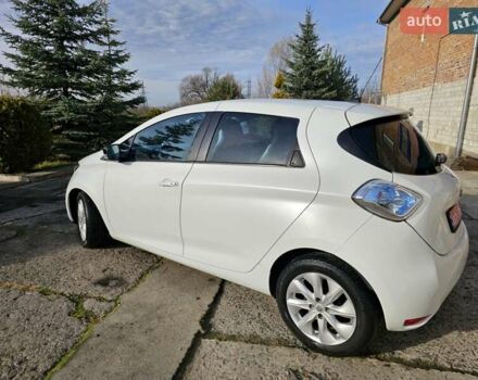 Белый Рено Зое, объемом двигателя 0 л и пробегом 99 тыс. км за 6700 $, фото 7 на Automoto.ua