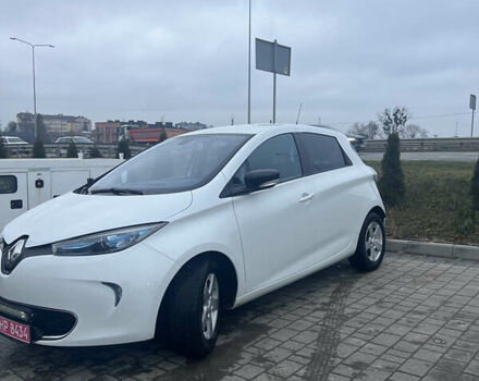 Белый Рено Зое, объемом двигателя 0 л и пробегом 90 тыс. км за 6950 $, фото 1 на Automoto.ua