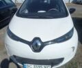 Белый Рено Зое, объемом двигателя 0 л и пробегом 110 тыс. км за 6100 $, фото 1 на Automoto.ua