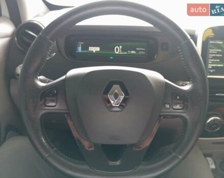 Білий Рено Зое, об'ємом двигуна 0 л та пробігом 143 тис. км за 6700 $, фото 19 на Automoto.ua