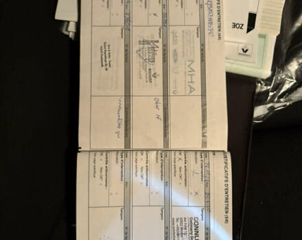 Белый Рено Зое, объемом двигателя 0 л и пробегом 94 тыс. км за 6200 $, фото 12 на Automoto.ua