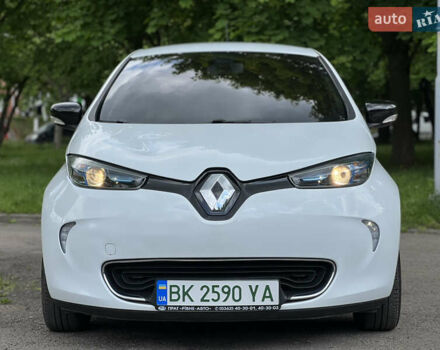 Білий Рено Зое, об'ємом двигуна 0 л та пробігом 82 тис. км за 7650 $, фото 5 на Automoto.ua