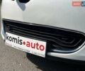 Белый Рено Зое, объемом двигателя 0 л и пробегом 195 тыс. км за 5999 $, фото 6 на Automoto.ua
