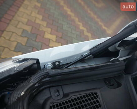 Білий Рено Зое, об'ємом двигуна 0 л та пробігом 111 тис. км за 7555 $, фото 58 на Automoto.ua