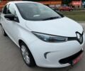 Белый Рено Зое, объемом двигателя 0 л и пробегом 100 тыс. км за 7650 $, фото 1 на Automoto.ua