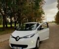 Белый Рено Зое, объемом двигателя 0 л и пробегом 92 тыс. км за 7000 $, фото 1 на Automoto.ua