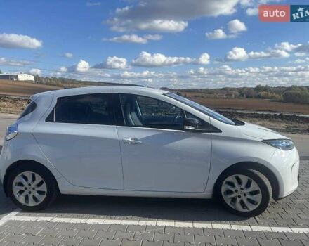 Білий Рено Зое, об'ємом двигуна 0 л та пробігом 105 тис. км за 7100 $, фото 1 на Automoto.ua