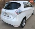 Белый Рено Зое, объемом двигателя 0 л и пробегом 90 тыс. км за 7500 $, фото 8 на Automoto.ua