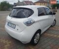 Белый Рено Зое, объемом двигателя 0 л и пробегом 128 тыс. км за 7150 $, фото 16 на Automoto.ua