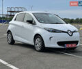 Белый Рено Зое, объемом двигателя 0 л и пробегом 80 тыс. км за 6800 $, фото 14 на Automoto.ua
