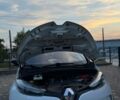 Білий Рено Зое, об'ємом двигуна 0 л та пробігом 90 тис. км за 6400 $, фото 1 на Automoto.ua