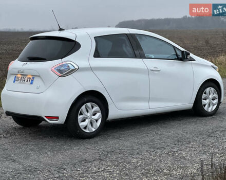 Білий Рено Зое, об'ємом двигуна 0 л та пробігом 84 тис. км за 6499 $, фото 5 на Automoto.ua