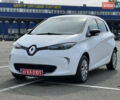 Белый Рено Зое, объемом двигателя 0 л и пробегом 80 тыс. км за 6800 $, фото 18 на Automoto.ua
