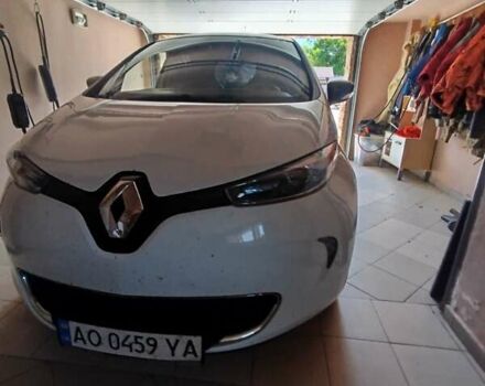 Белый Рено Зое, объемом двигателя 0 л и пробегом 110 тыс. км за 7000 $, фото 1 на Automoto.ua
