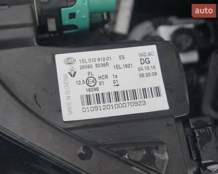 Білий Рено Зое, об'ємом двигуна 0 л та пробігом 112 тис. км за 6777 $, фото 54 на Automoto.ua