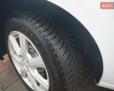 Білий Рено Зое, об'ємом двигуна 0 л та пробігом 111 тис. км за 7555 $, фото 64 на Automoto.ua