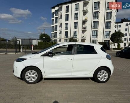 Белый Рено Зое, объемом двигателя 0 л и пробегом 147 тыс. км за 5900 $, фото 8 на Automoto.ua