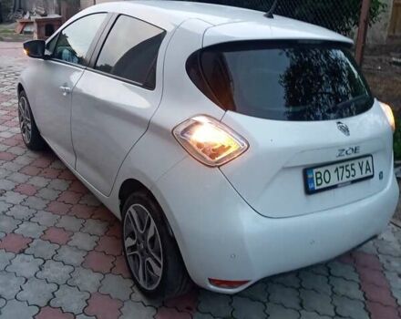 Білий Рено Зое, об'ємом двигуна 0 л та пробігом 58 тис. км за 6900 $, фото 3 на Automoto.ua