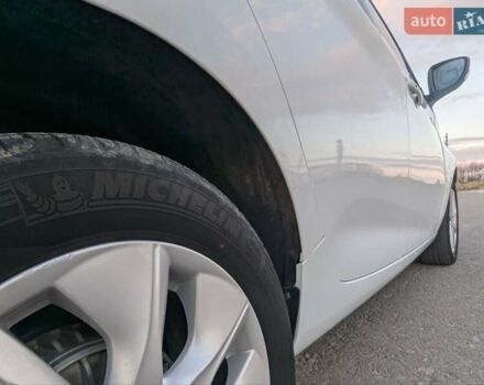 Белый Рено Зое, объемом двигателя 0 л и пробегом 51 тыс. км за 6995 $, фото 17 на Automoto.ua