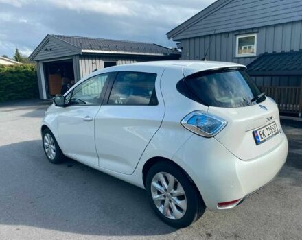 Белый Рено Зое, объемом двигателя 0 л и пробегом 51 тыс. км за 7400 $, фото 1 на Automoto.ua