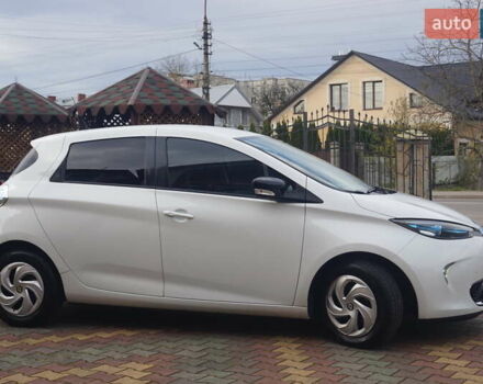 Білий Рено Зое, об'ємом двигуна 0 л та пробігом 112 тис. км за 6777 $, фото 6 на Automoto.ua
