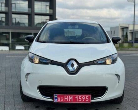 Белый Рено Зое, объемом двигателя 0 л и пробегом 164 тыс. км за 5999 $, фото 4 на Automoto.ua
