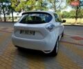 Белый Рено Зое, объемом двигателя 0 л и пробегом 58 тыс. км за 6950 $, фото 8 на Automoto.ua