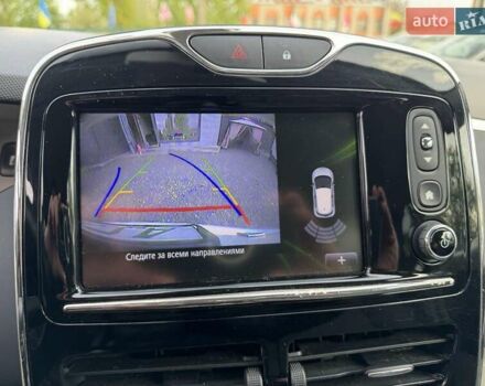 Білий Рено Зое, об'ємом двигуна 0 л та пробігом 100 тис. км за 7800 $, фото 40 на Automoto.ua