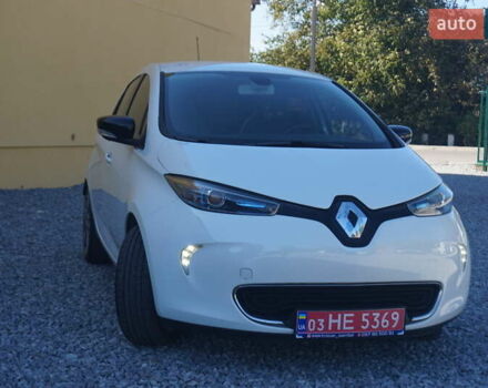 Белый Рено Зое, объемом двигателя 0 л и пробегом 93 тыс. км за 7200 $, фото 3 на Automoto.ua