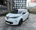 Белый Рено Зое, объемом двигателя 0 л и пробегом 125 тыс. км за 7000 $, фото 14 на Automoto.ua