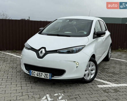 Белый Рено Зое, объемом двигателя 0 л и пробегом 125 тыс. км за 6700 $, фото 4 на Automoto.ua