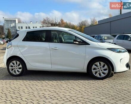 Белый Рено Зое, объемом двигателя 0 л и пробегом 89 тыс. км за 8500 $, фото 4 на Automoto.ua