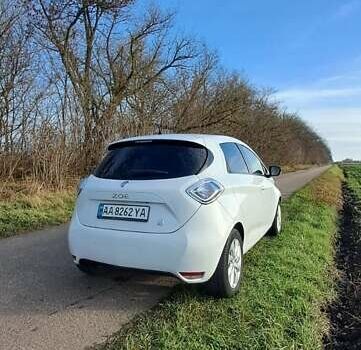 Белый Рено Зое, объемом двигателя 0 л и пробегом 163 тыс. км за 7950 $, фото 7 на Automoto.ua