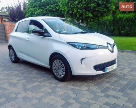 Белый Рено Зое, объемом двигателя 0 л и пробегом 152 тыс. км за 6999 $, фото 2 на Automoto.ua