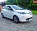 Белый Рено Зое, объемом двигателя 0 л и пробегом 152 тыс. км за 6999 $, фото 2 на Automoto.ua