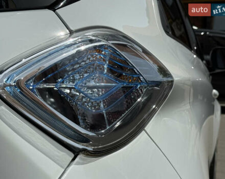 Белый Рено Зое, объемом двигателя 0 л и пробегом 50 тыс. км за 7650 $, фото 6 на Automoto.ua