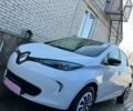 Белый Рено Зое, объемом двигателя 0 л и пробегом 112 тыс. км за 6400 $, фото 1 на Automoto.ua