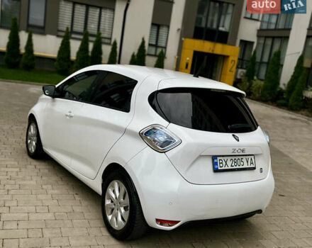 Білий Рено Зое, об'ємом двигуна 0 л та пробігом 108 тис. км за 6499 $, фото 4 на Automoto.ua