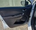 Білий Рено Зое, об'ємом двигуна 0 л та пробігом 131 тис. км за 9399 $, фото 13 на Automoto.ua