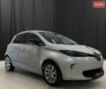 Белый Рено Зое, объемом двигателя 0 л и пробегом 121 тыс. км за 7500 $, фото 2 на Automoto.ua