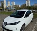 Белый Рено Зое, объемом двигателя 0 л и пробегом 85 тыс. км за 6800 $, фото 1 на Automoto.ua