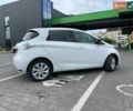 Белый Рено Зое, объемом двигателя 0 л и пробегом 98 тыс. км за 6900 $, фото 11 на Automoto.ua