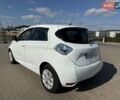 Белый Рено Зое, объемом двигателя 0 л и пробегом 147 тыс. км за 5900 $, фото 4 на Automoto.ua