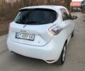 Белый Рено Зое, объемом двигателя 0 л и пробегом 90 тыс. км за 7500 $, фото 7 на Automoto.ua