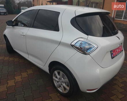 Білий Рено Зое, об'ємом двигуна 0 л та пробігом 111 тис. км за 7555 $, фото 21 на Automoto.ua